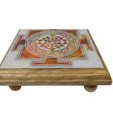 Mini oltárik YANTRA (mangové drevo)