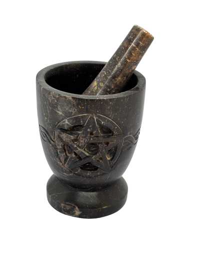 Mastencový mažiar s pentagramom