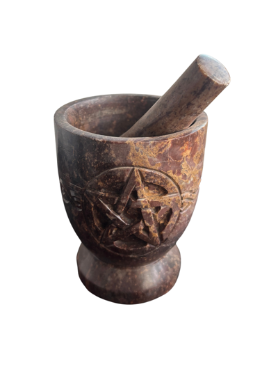 Mastencový mažiar s pentagramom